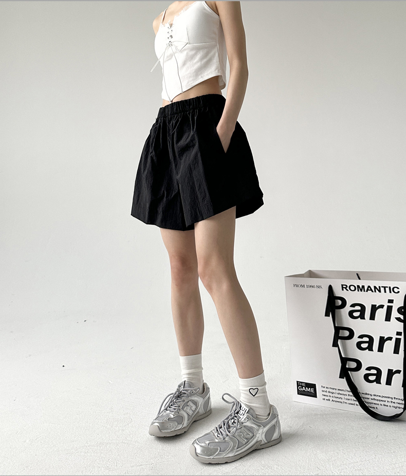 ゆったりシルエット リラックスショートパンツ