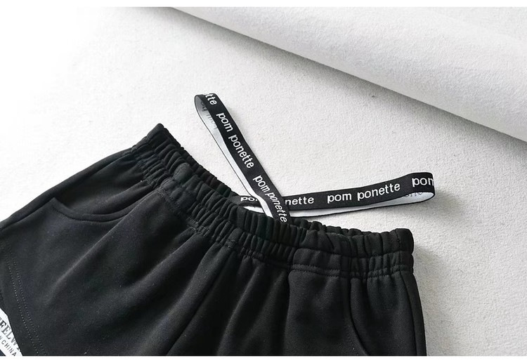 ショートパンツレディースレイヤード風スポーティー