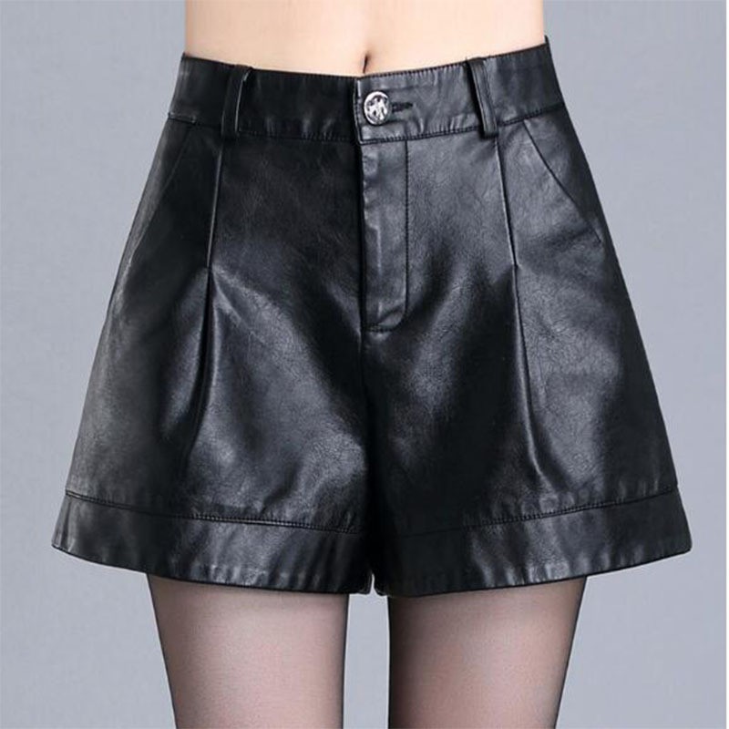 フェイクレザー プリーツショートパンツ