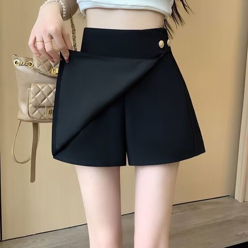フロントタックスカート風ショートパンツ