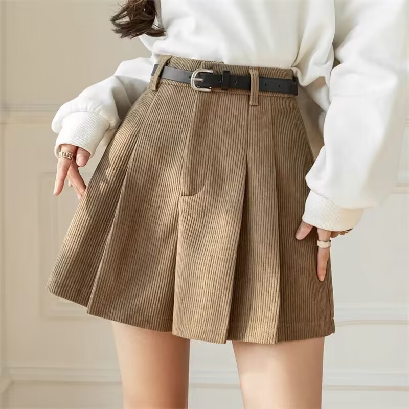 コーデュロイプリーツショートパンツ