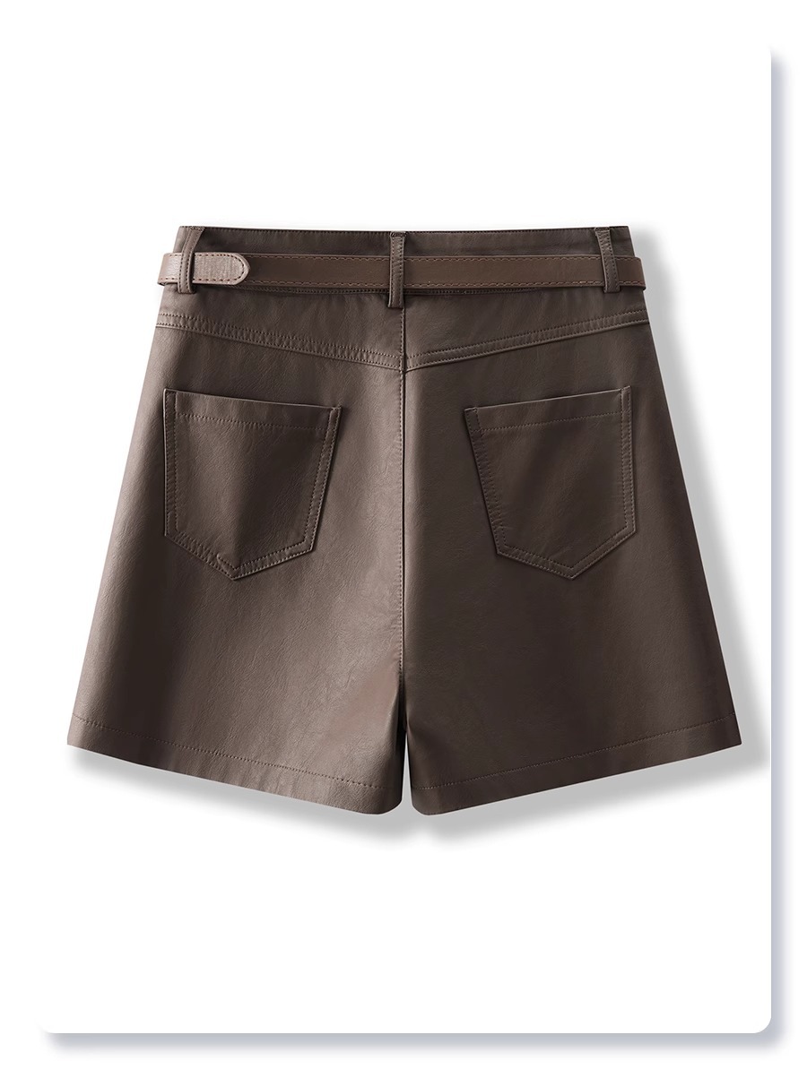 ベーシック合皮ベルト付きショートパンツ