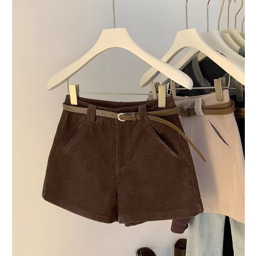 コーデュロイベルト付きショートパンツ