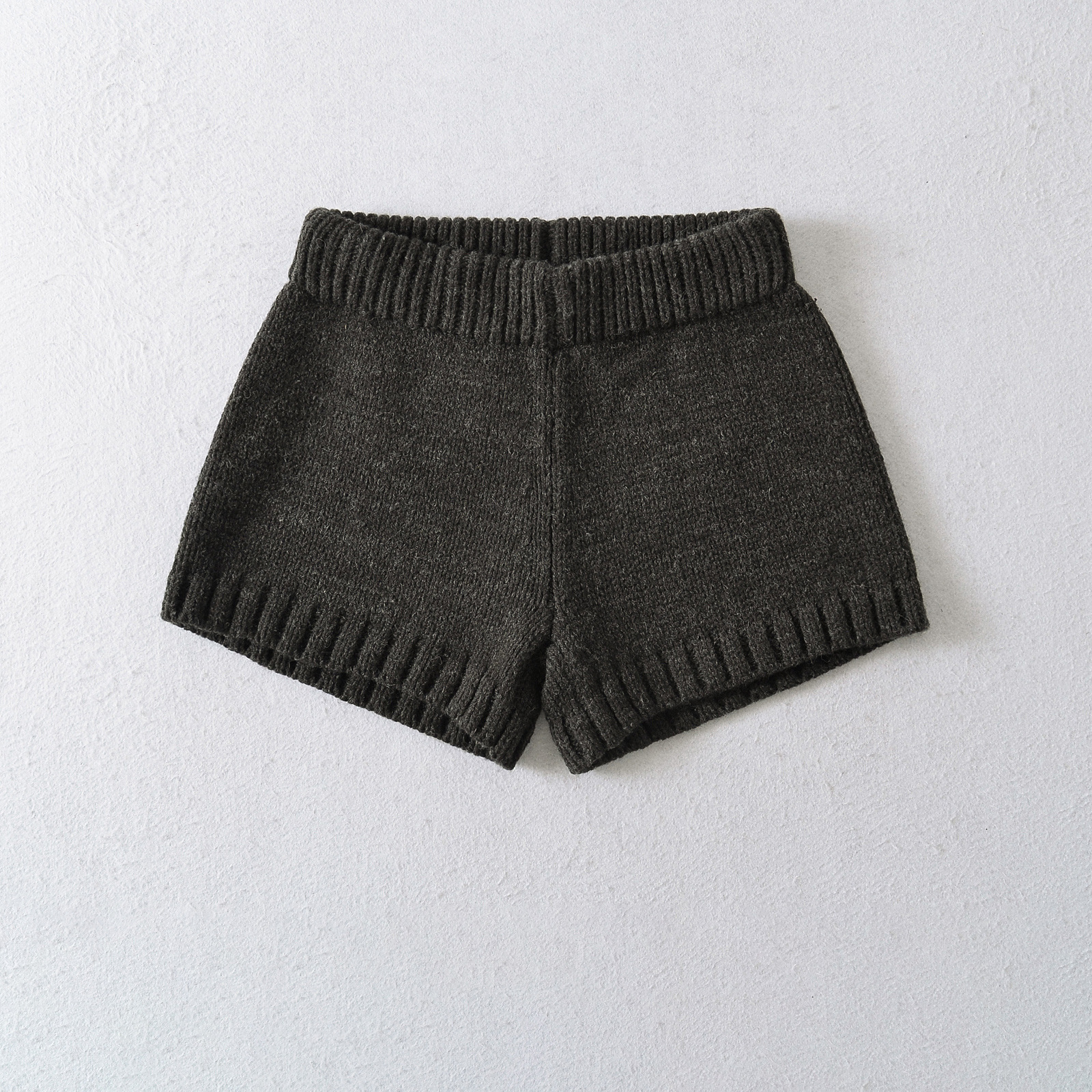 リブ編みニットショートパンツ