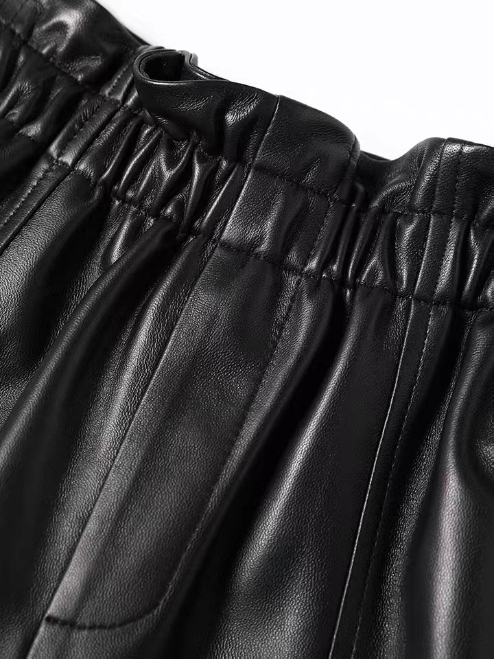 ゆったりウエストギャザーショートパンツ