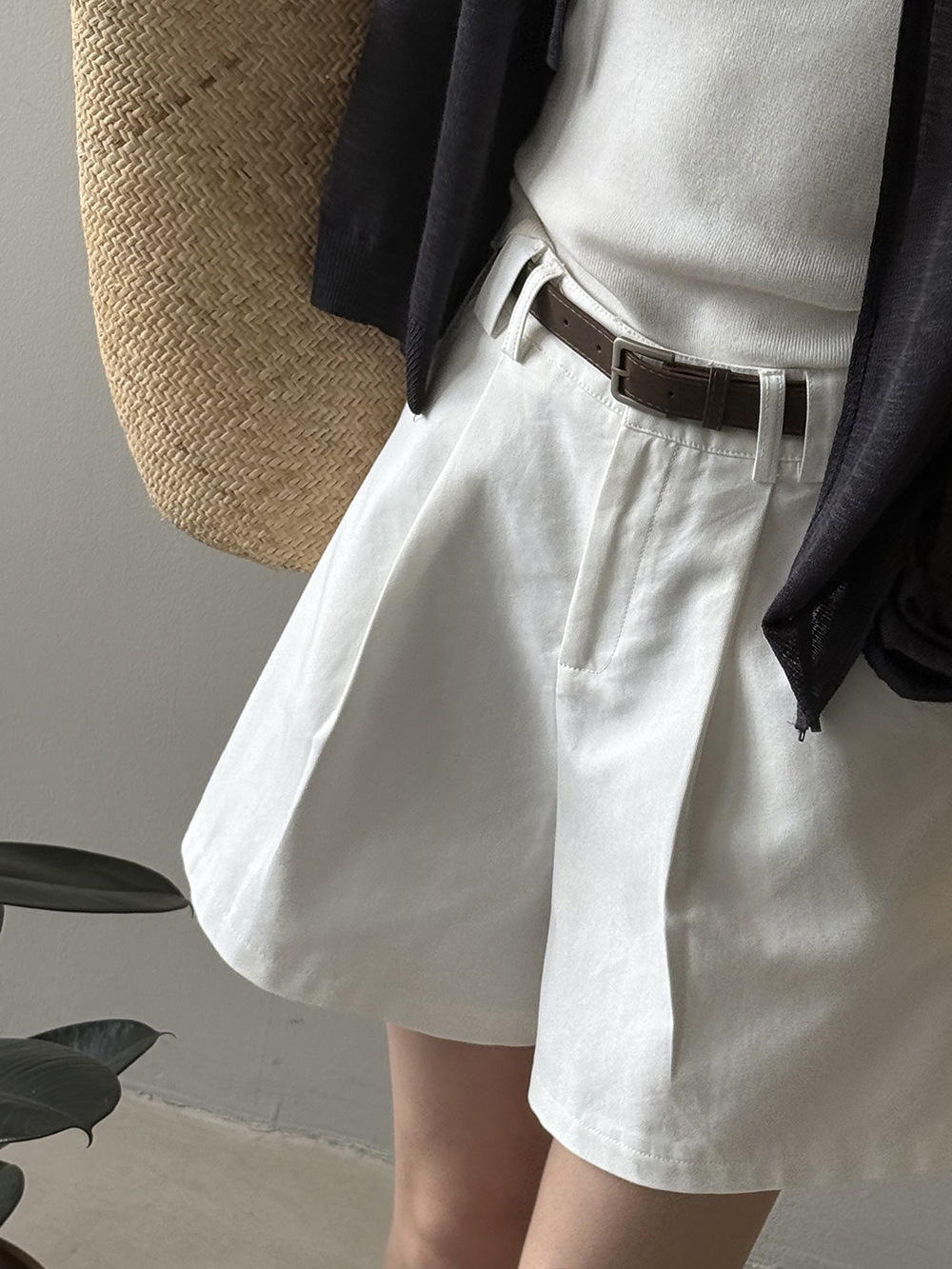 ショートパンツ ベルト付きフレアショートパンツ