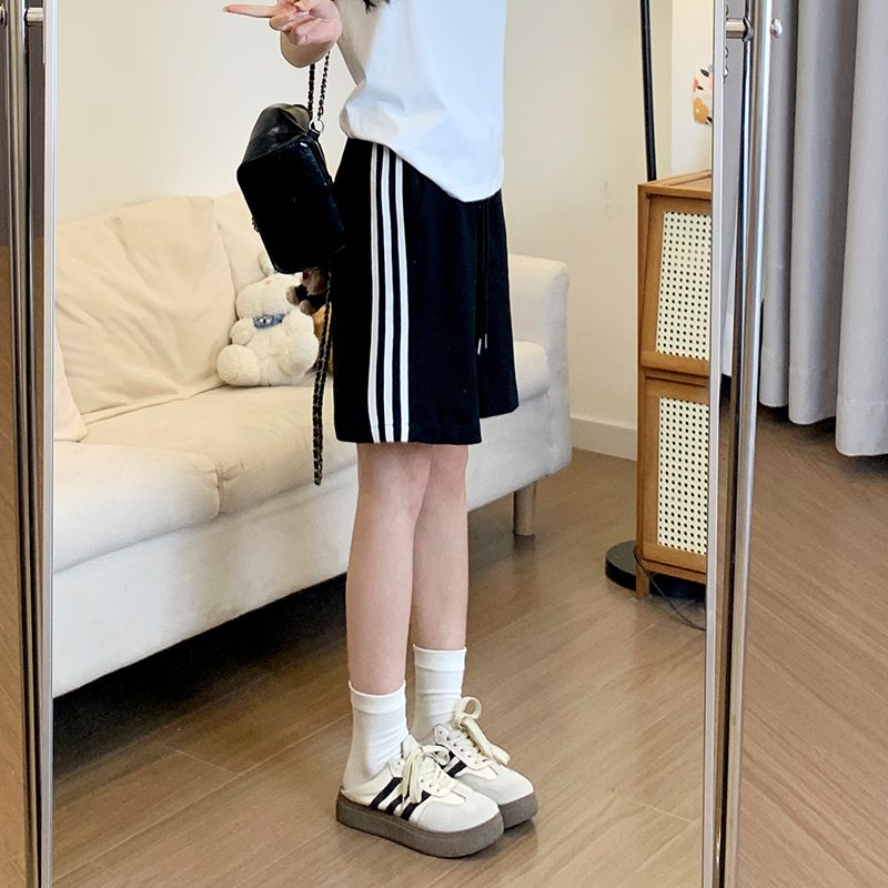 ショートパンツ サイドライン入りリラックスショートパンツ