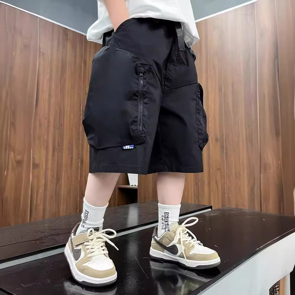 超ゆったりカーゴポケットワイドショートパンツ