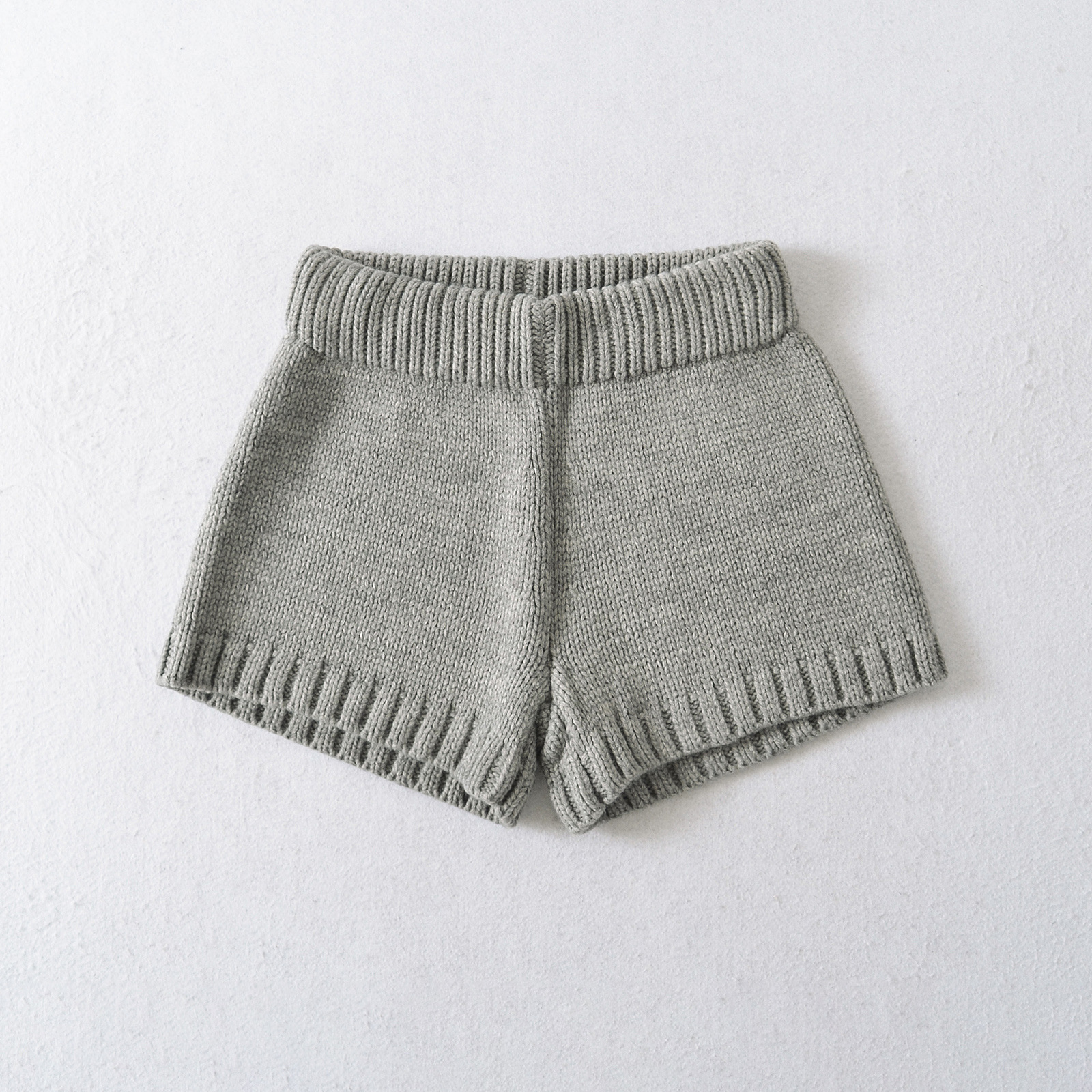 リブ編みニットショートパンツ