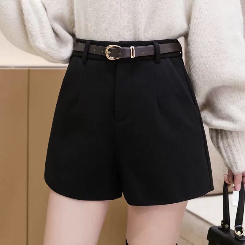 プリーツハイウエストベルト付きショートパンツ