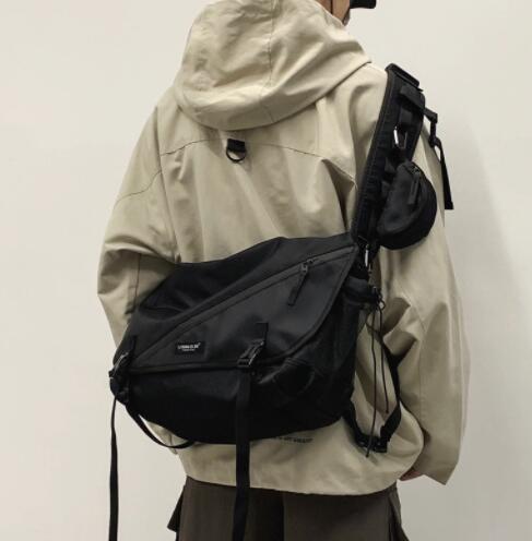 メンズショルダーバッグ メンズ斜めがけショルダーバッグ大きめ大容量多機能