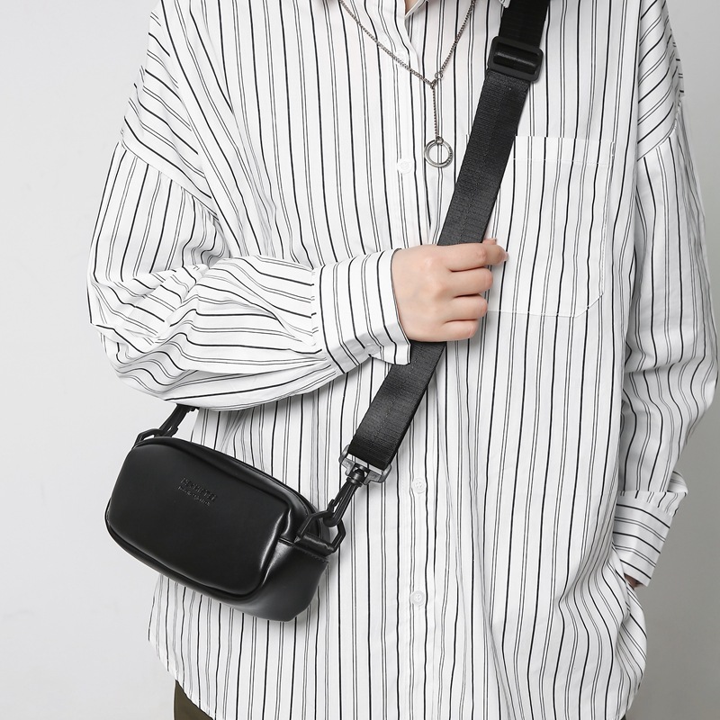 ショルダーバッグメンズ スタイリッシュミニショルダー財布