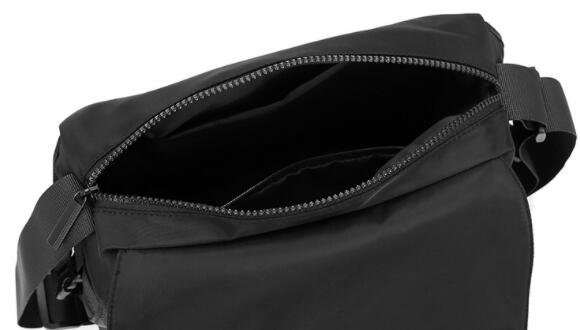撥水加工メンズショルダーバッグ斜めがけサコッシュ