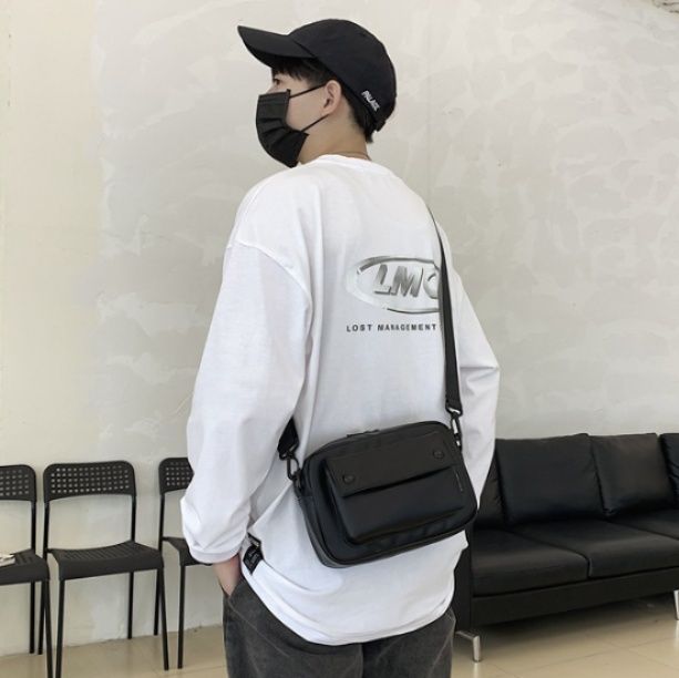 ショルダーバッグメンズ 多機能コンパクト斜め掛け鞄