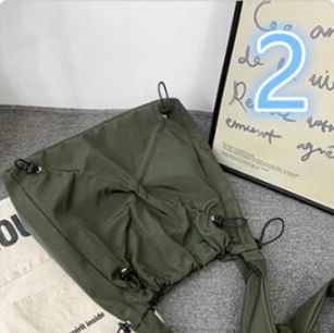 メンズショルダーバッグ 大容量 大きめ 巾着型