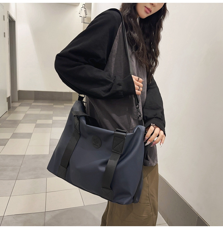 メンズショルダーバッグ 大容量撥水加工ボストンバッグ斜め掛け肩掛け旅行鞄