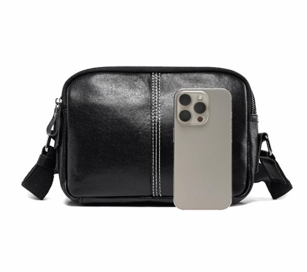 メンズショルダーバッグ メンズ ショルダーバッグ 斜めがけ 合皮 小型サコッシュ