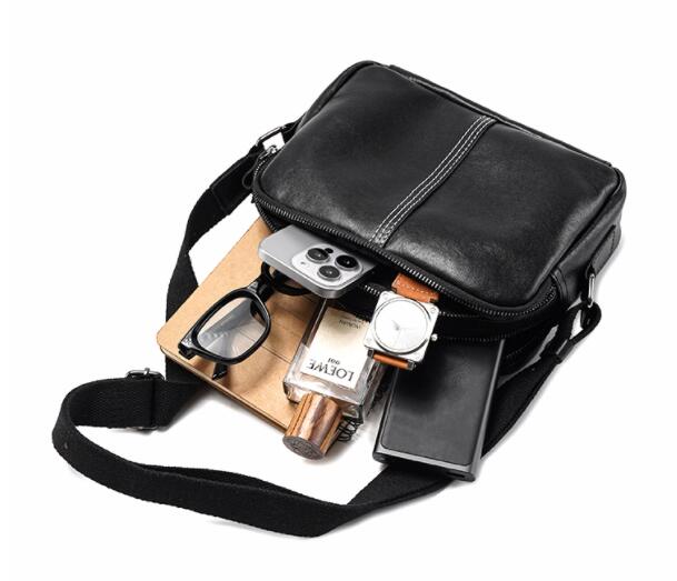 メンズショルダーバッグ メンズ ショルダーバッグ 斜めがけ 合皮 小型サコッシュ