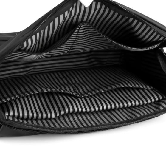 撥水加工メンズショルダーバッグ斜めがけ大きめサコッシュ