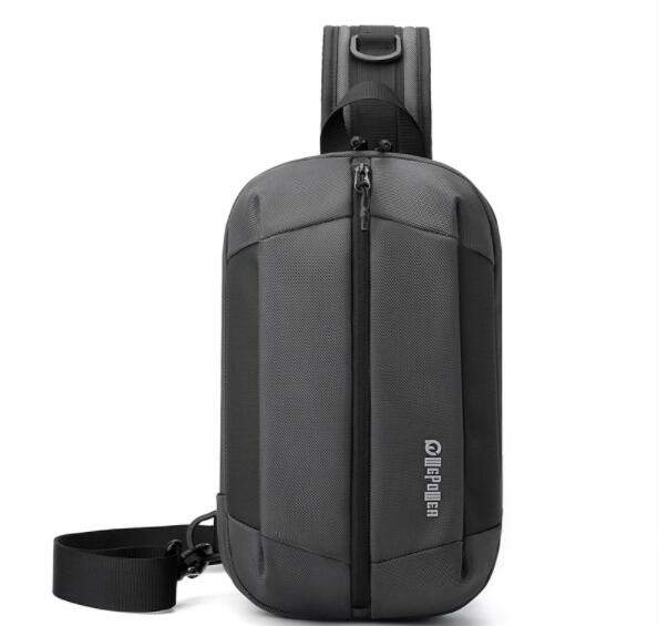 撥水加工メンズショルダーバッグ斜めがけミニサコッシュ