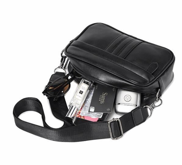 メンズショルダーバッグ ミニ男性用合成皮革ショルダーバッグ斜めがけサコッシュ