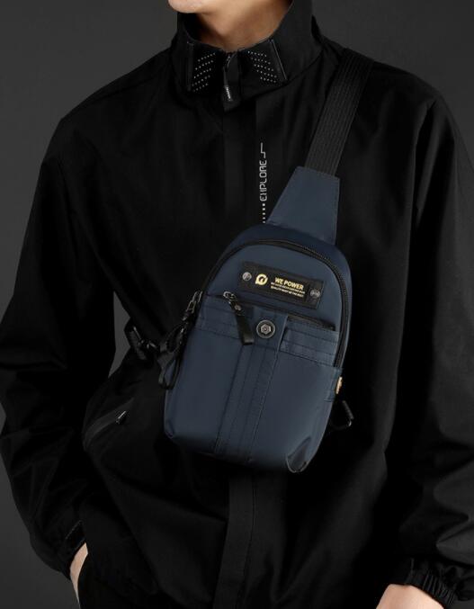 撥水加工メンズショルダーバッグスマホ斜めがけ多機能ポケット