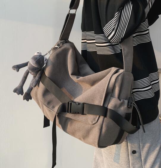 メンズショルダーバッグ 大きめ男性用帆布斜めがけバッグ大容量多機能