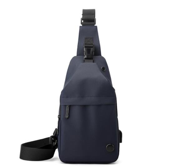 メンズショルダーバッグ 多機能斜めがけボディバッグスマホ充電ポート付き