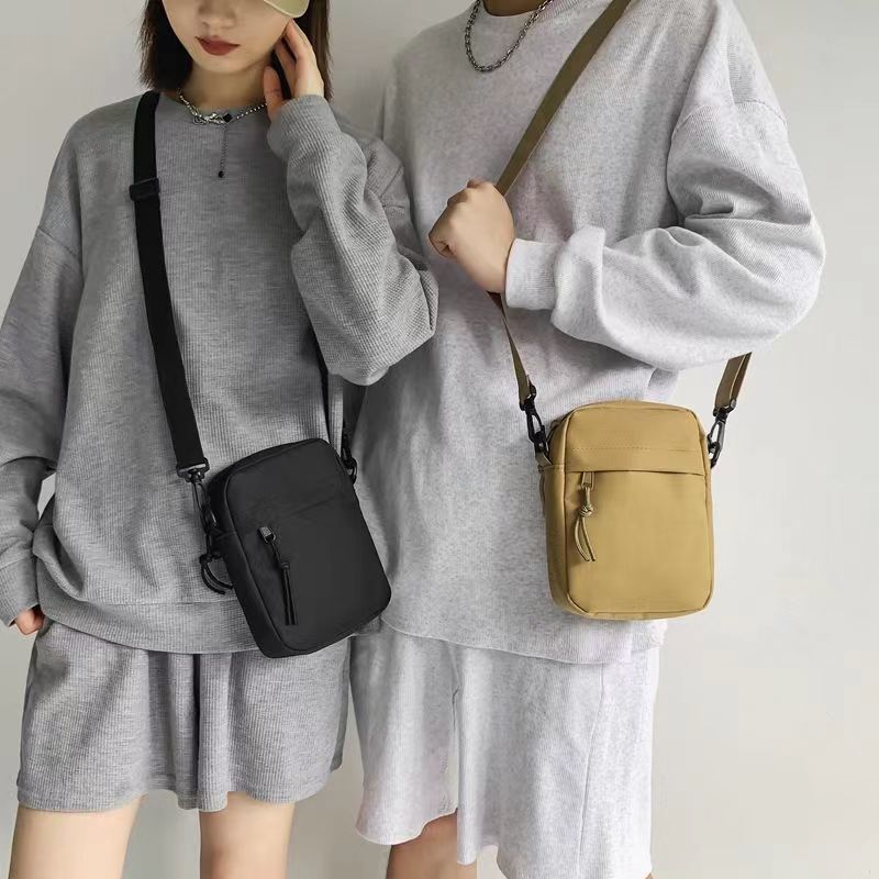 ショルダーバッグメンズ シンプル美学 コンパクトショルダー