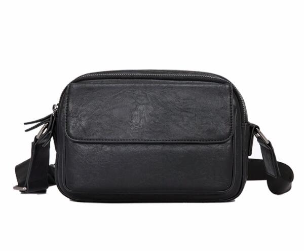 合成皮革メンズショルダーバッグ斜めがけサコッシュ