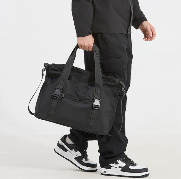 メンズショルダーバッグ 男性用大容量ナイロン大きめ斜めがけトート鞄