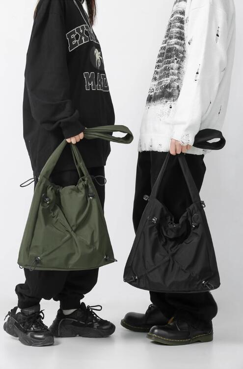 メンズショルダーバッグ 大容量 大きめ 巾着型