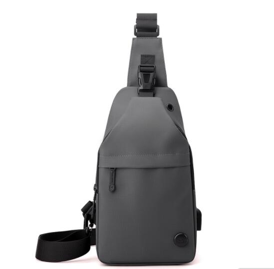 メンズショルダーバッグ 多機能斜めがけボディバッグスマホ充電ポート付き