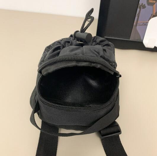 メンズショルダーバッグ 男性用斜めがけサコッシュ小型ショルダーバッグ