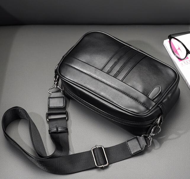 メンズショルダーバッグ ミニ男性用合成皮革ショルダーバッグ斜めがけサコッシュ