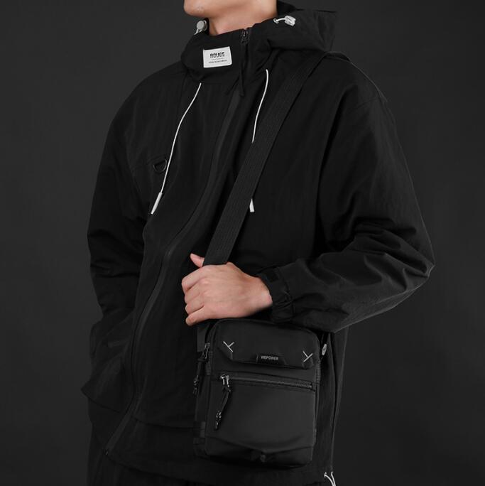 撥水加工メンズショルダーバッグ斜めがけサコッシュ スマホ