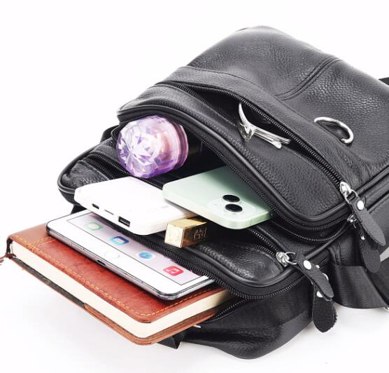 多機能メンズショルダーバッグ斜めがけ大きめ合成革製