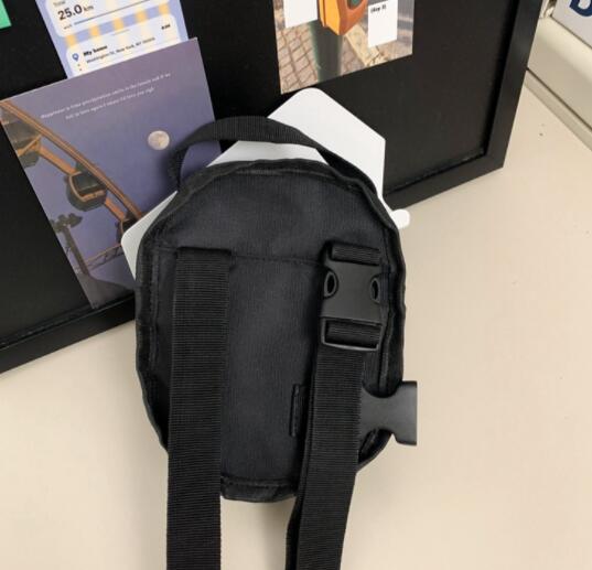 メンズショルダーバッグ 男性用斜めがけサコッシュ小型ショルダーバッグ