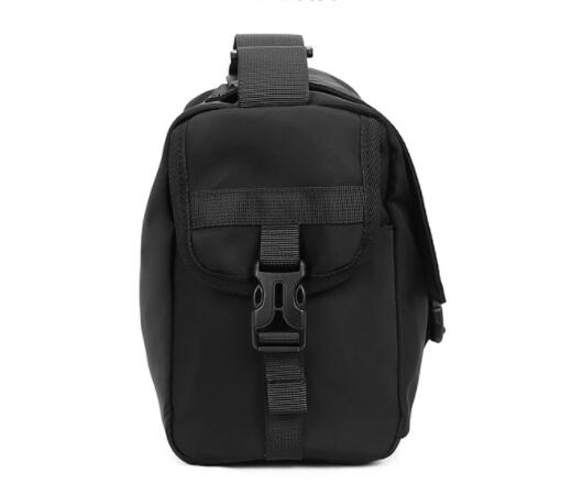 撥水加工メンズショルダーバッグ斜めがけサコッシュ