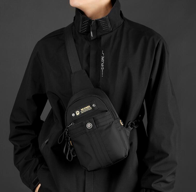 撥水加工メンズショルダーバッグスマホ斜めがけ多機能ポケット