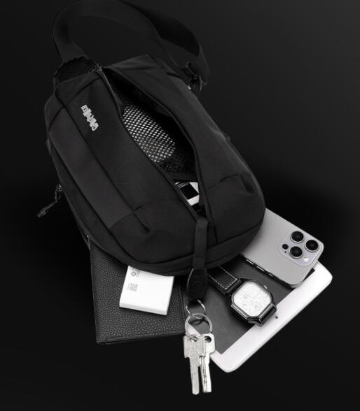 撥水加工メンズショルダーバッグ斜めがけミニサコッシュ