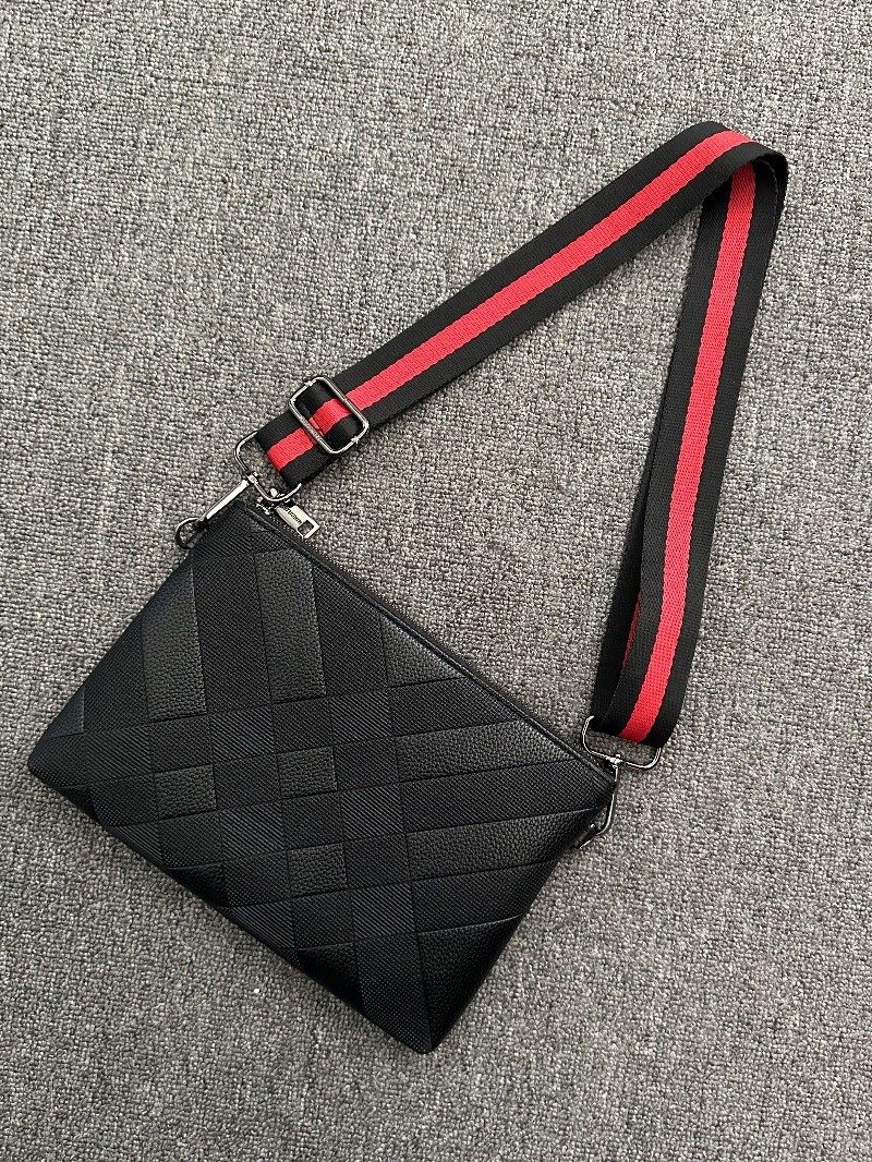 メンズショルダーバッグ 幾何学模様型押し合皮ショルダーバッグ