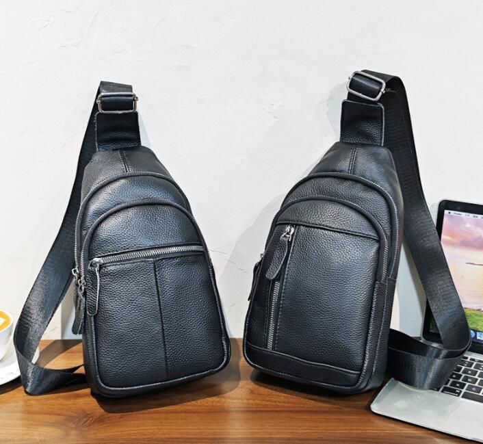メンズショルダーバッグ スマホ 斜めがけショルダーバッグ合成皮革ボディバッグ