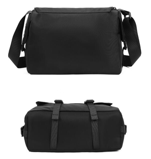 撥水加工メンズショルダーバッグ斜めがけサコッシュ