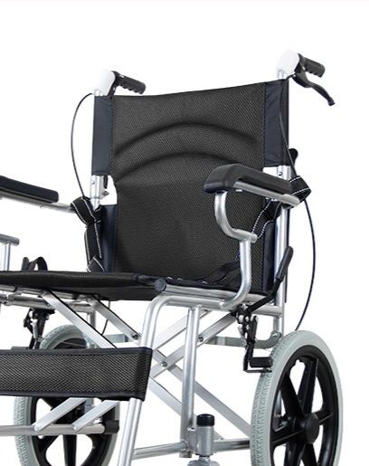 サンホリディ 75 サンホリディ・カスタム 75 シルバーカー 介助用車椅子 折りたたみ式軽量車椅子シルバーカー兼用歩行補助車 車椅子兼用