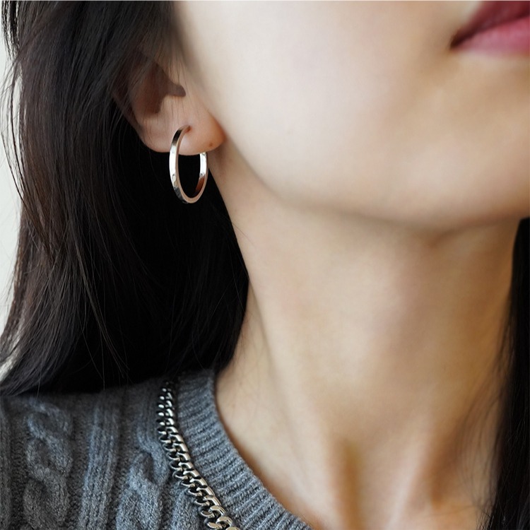 シルバーアクセサリー シンプル輪型フープピアス