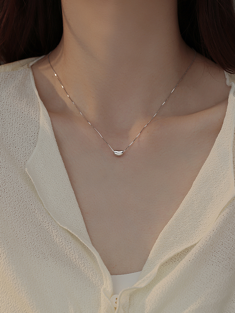 シルバーアクセサリー しずく一粒 優美ネックレス