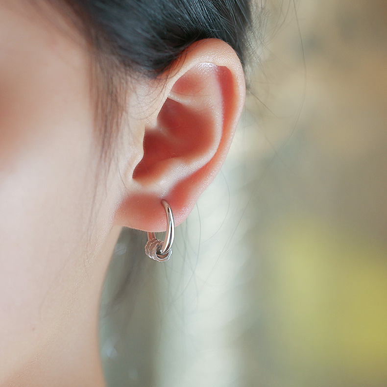シルバーアクセサリー 揺らめく結晶のフープピアス