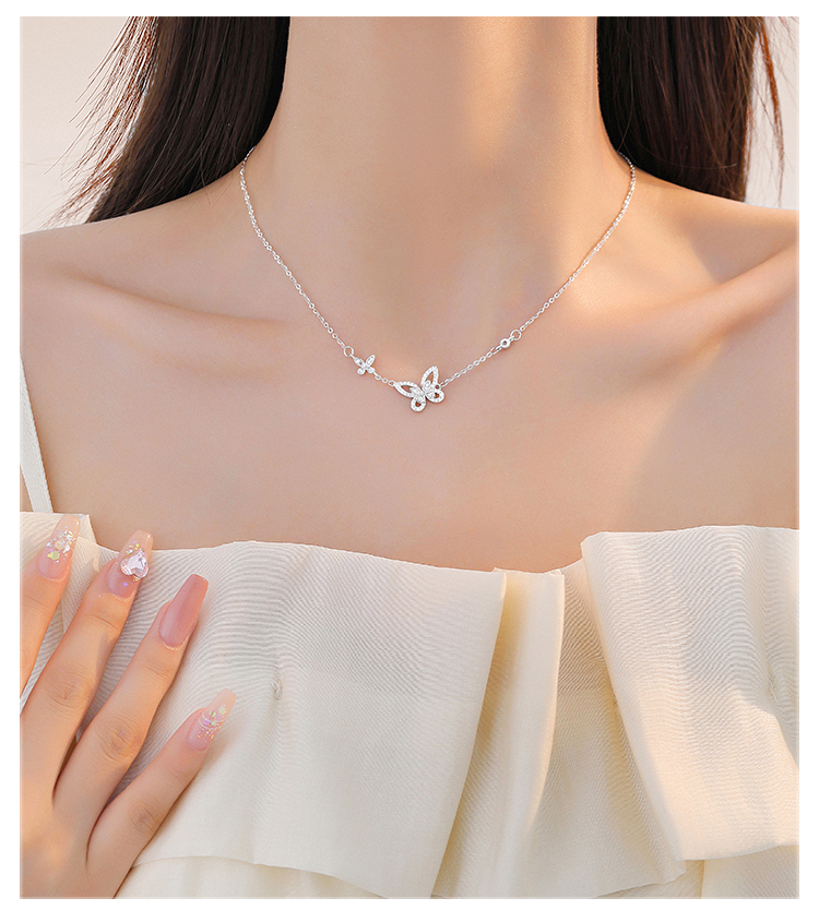 シルバーアクセサリー 優雅な蝶のささやき ネックレス