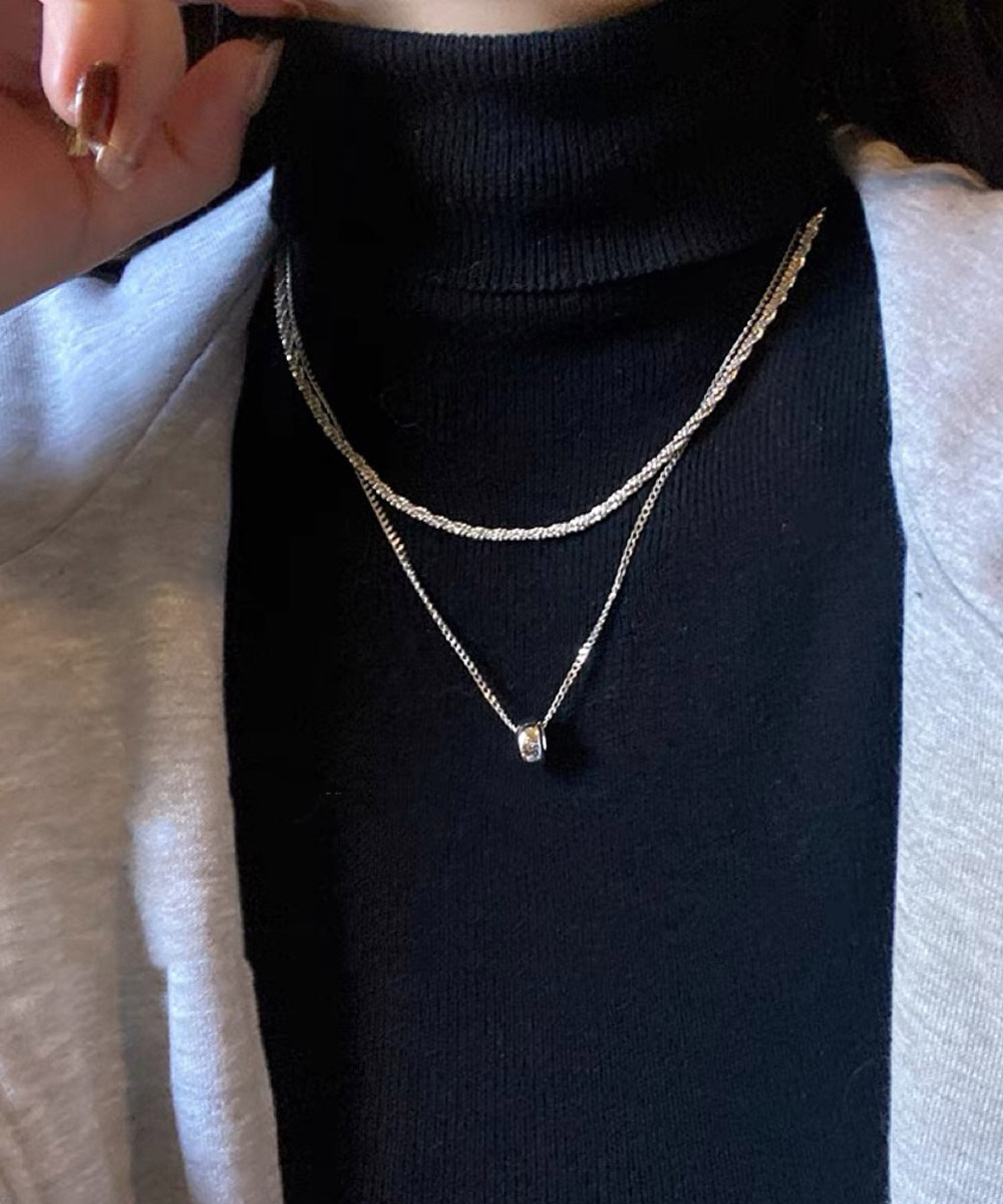 シルバーアクセサリー 輝く二重連チェーンネックレス